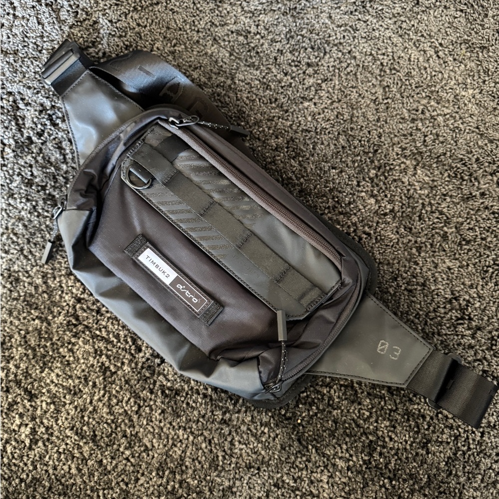 Timbuk2 Astro Gaming CS03 Crossbody Sling Nintendo Switch Bag Black